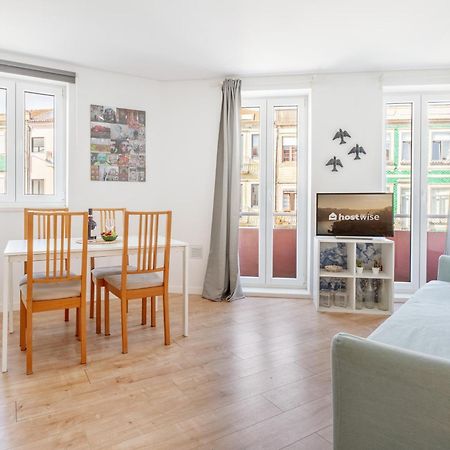 Appartamento Host Wise - Flat W Free Private Parking - Bright & Cozy OOporto Esterno foto