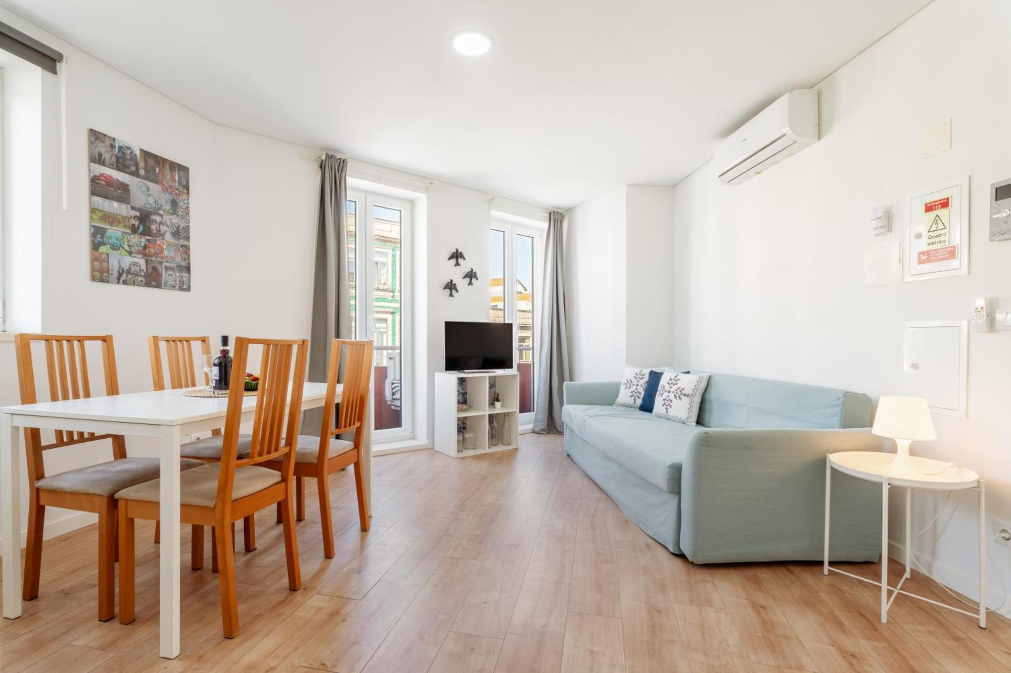 Appartamento Host Wise - Flat W Free Private Parking - Bright & Cozy OOporto Esterno foto