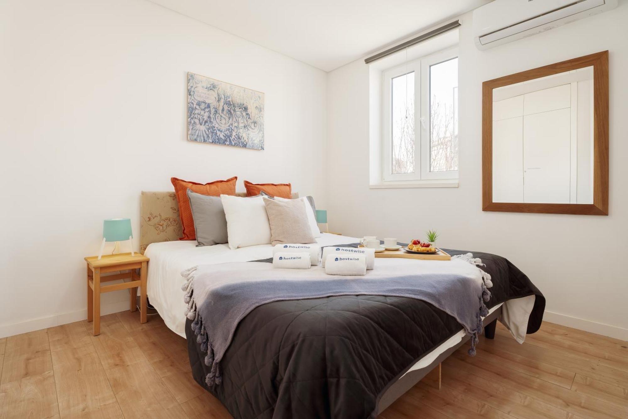 Appartamento Host Wise - Flat W Free Private Parking - Bright & Cozy OOporto Esterno foto